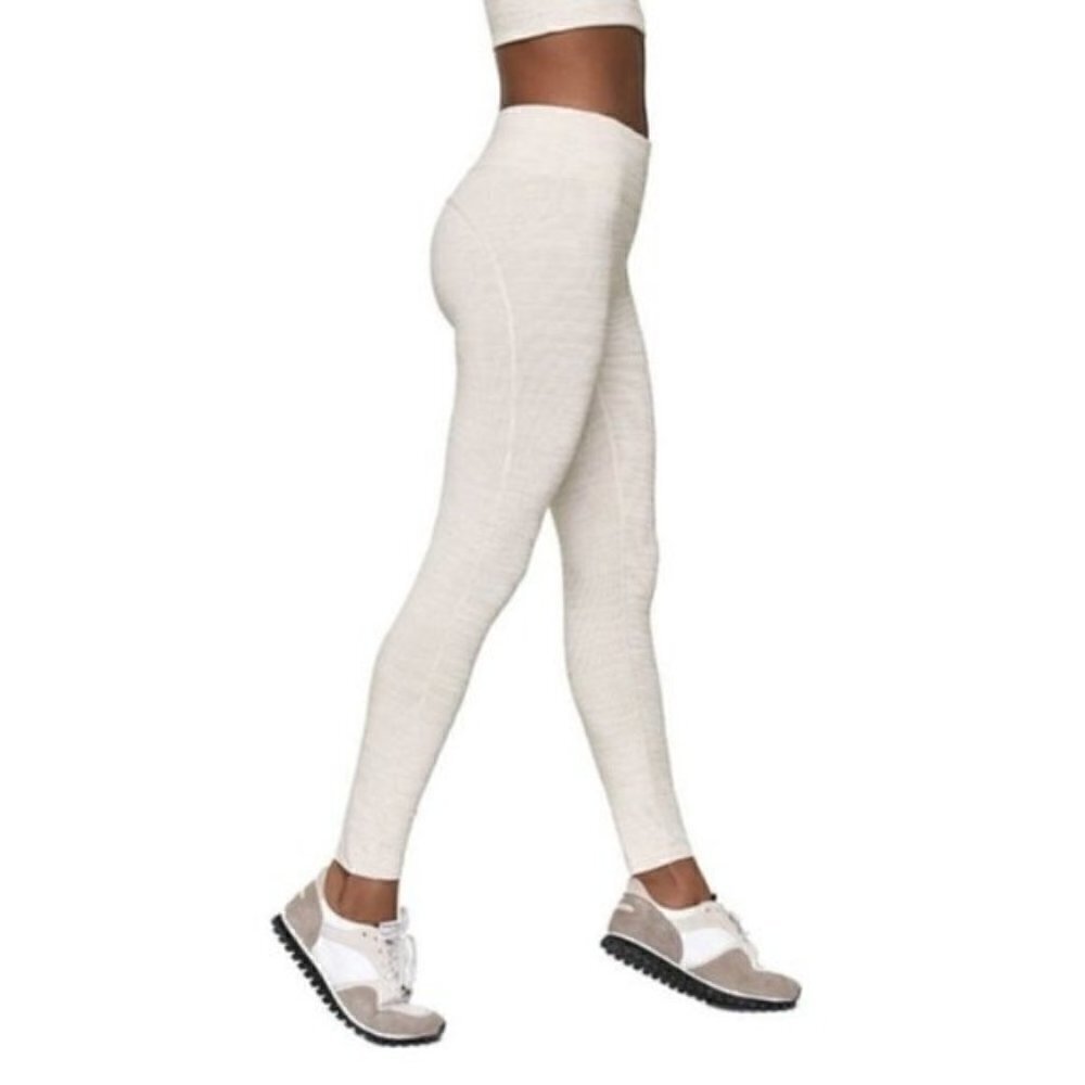 Outdoor Voices Beige White Sand Techsweat Athletic Leggings S